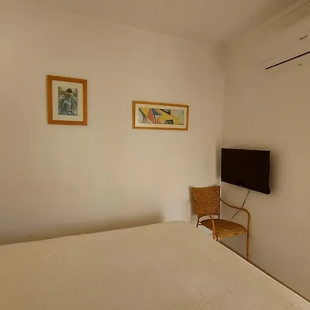 Algarve Nook - Coral Do Vau *** * Portimao