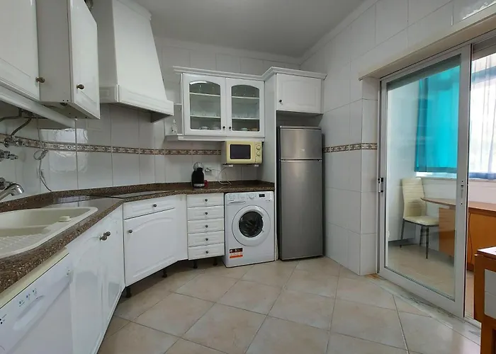 Algarve Nook - Coral Do Vau *** * Portimão